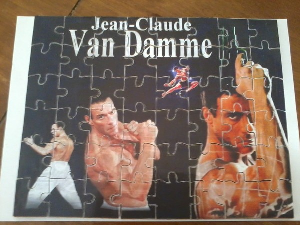 puzzle en bois JCVD 